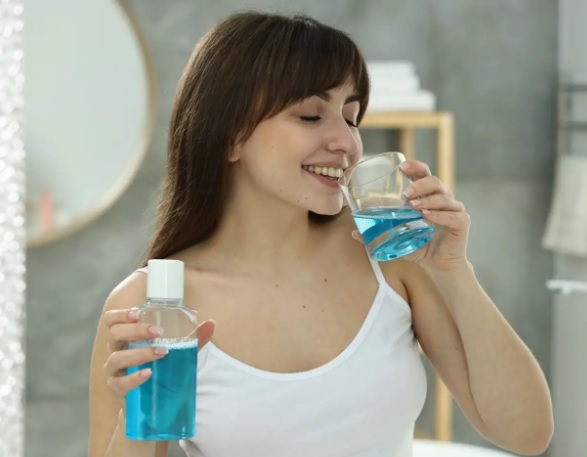 Jak dobrać płukankę do ust do swoich indywidualnych potrzeb?