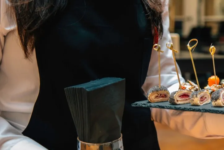 W jaki sposób imprezy firmowe Rzeszów mogą wspierać integrację międzypokoleniową w zespołach?