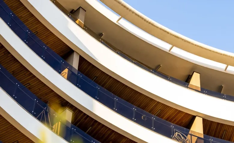 Co warto ustalić przed przyjazdem, aby hotel szybciej rozwiązał ewentualne trudności na miejscu?